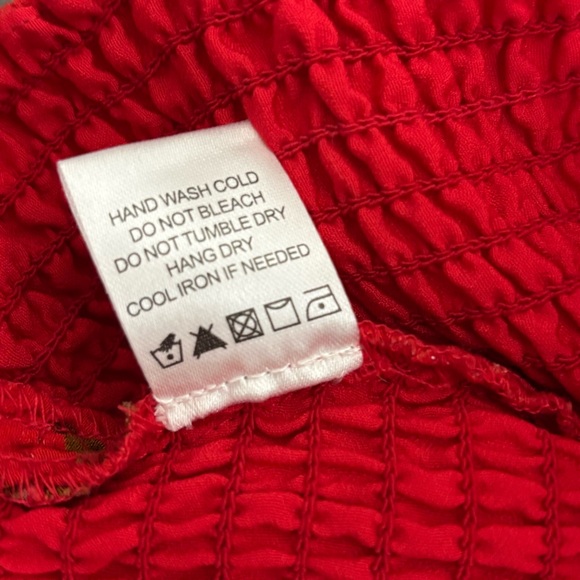 NEW Lovers + Friends Red Floral Smocked Mini Skirt with Ruffle Trim Size Small - Picture 9 of 12